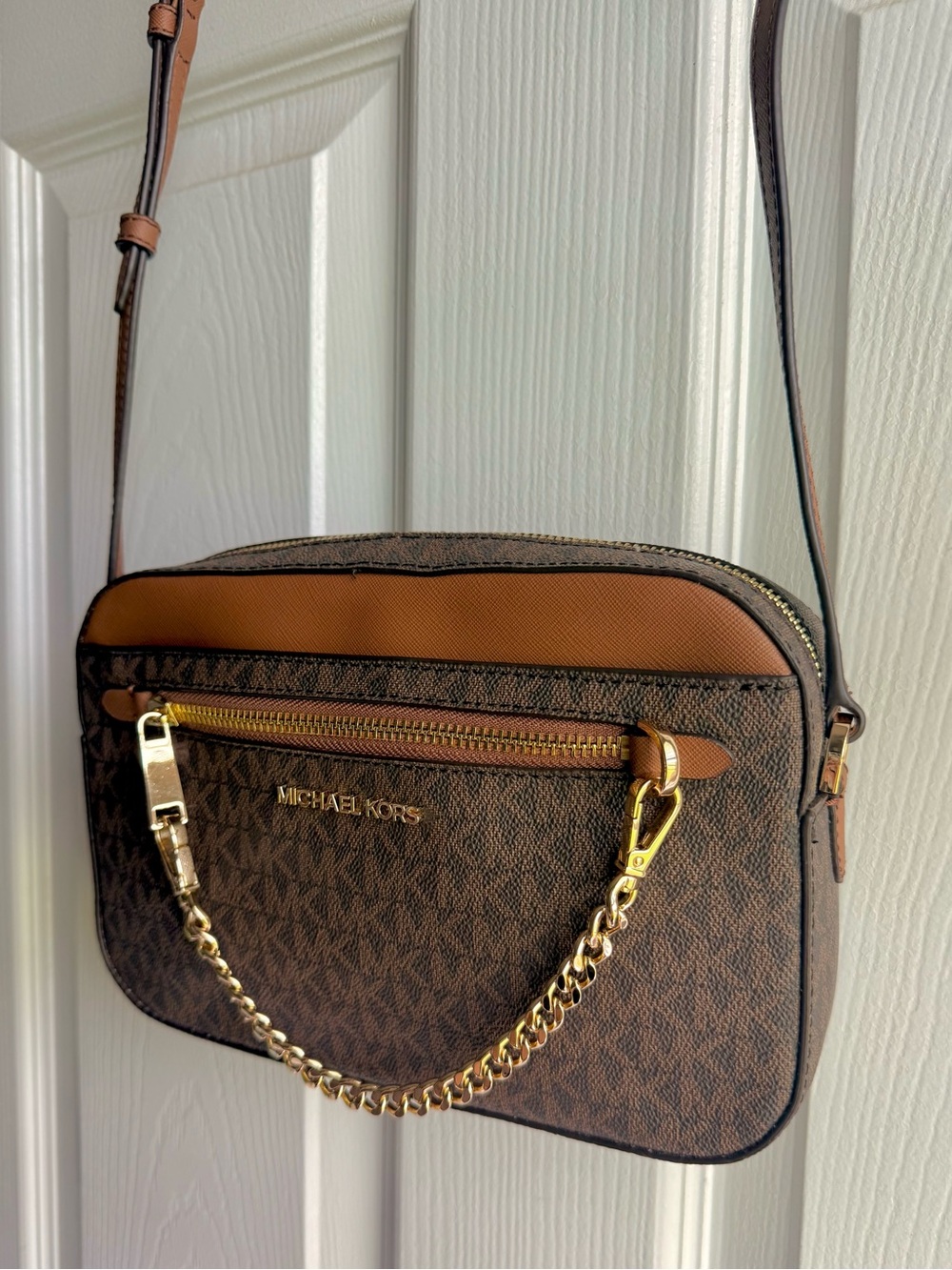 Michael Kors - Women's Jet Signature PVC Crossbody Bag (Brown)